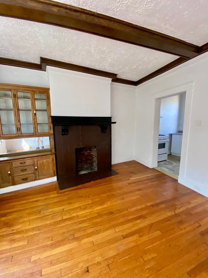 Pittsburgh Apartment: 626 Maryland Ave