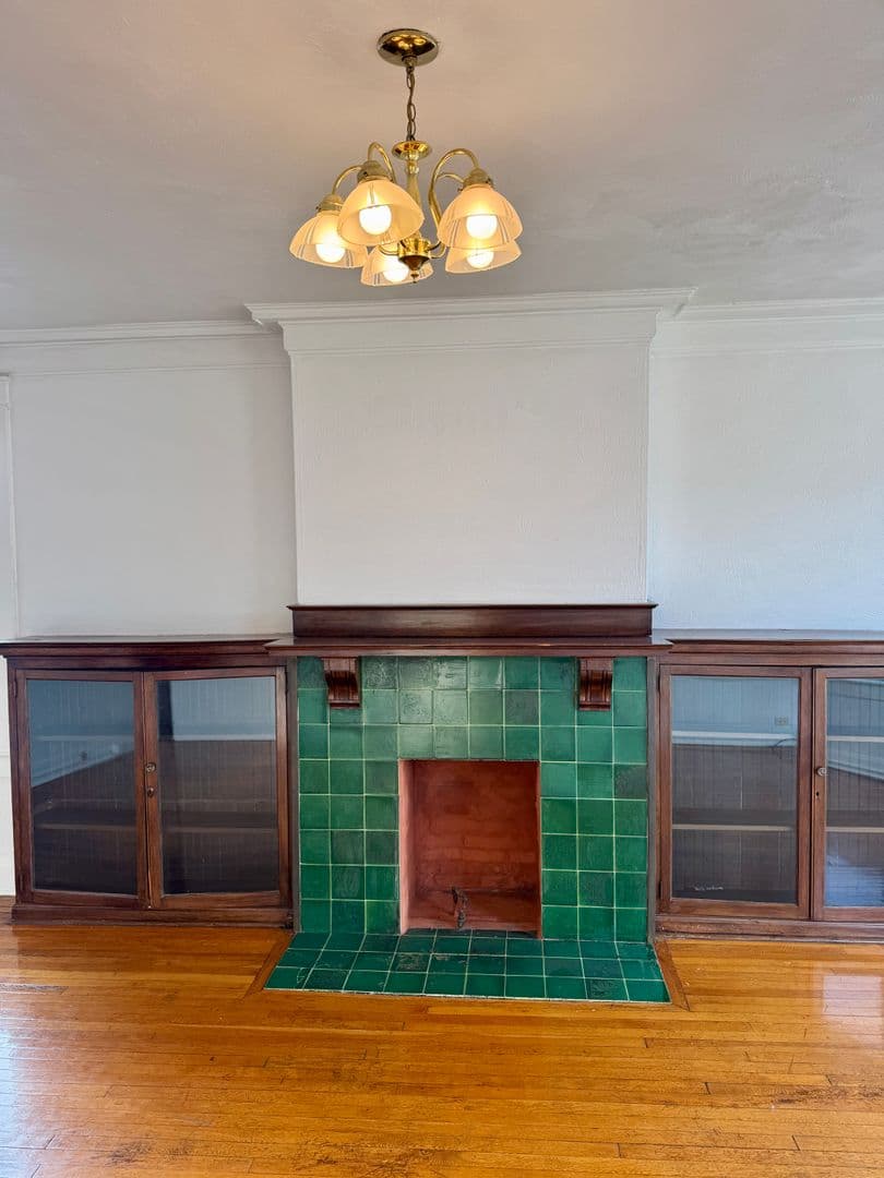 Pittsburgh Apartment: 5752 Ellsworth Ave