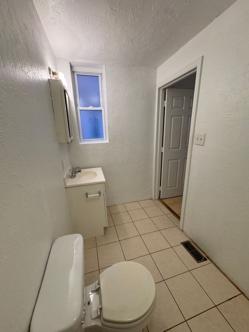 Pittsburgh Apartment: 3609 Dawson St