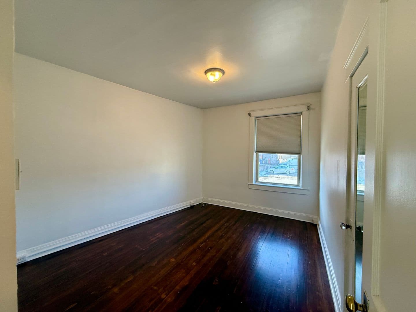 Pittsburgh Apartment: 5752 Ellsworth Ave