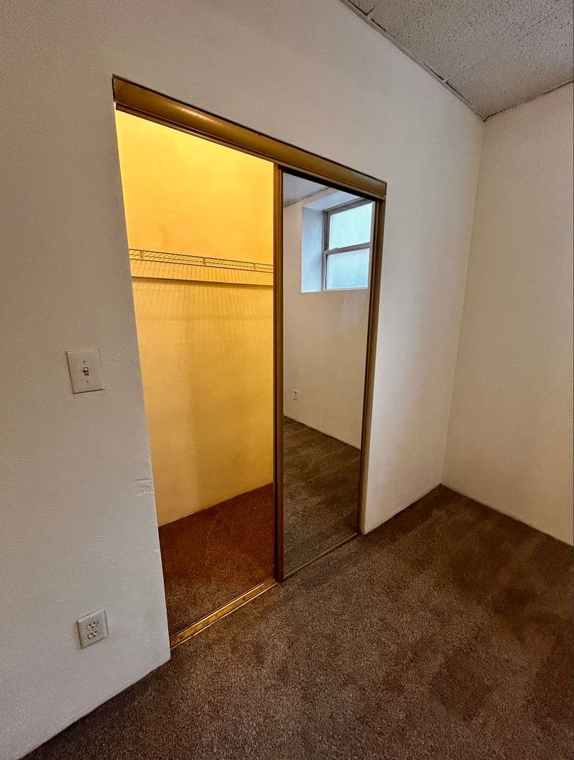 Pittsburgh Apartment: 626 Maryland Ave