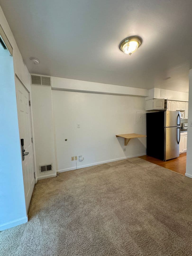 Pittsburgh Apartment: 3401 Forbes Ave