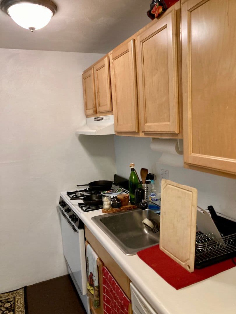 Pittsburgh Apartment: 5819 Bartlett St