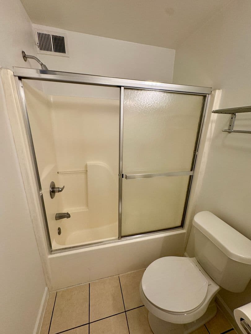 Pittsburgh Apartment: 3401 Forbes Ave
