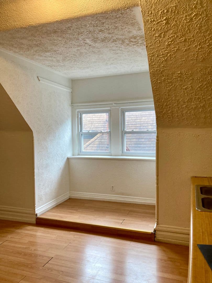 Pittsburgh Apartment: 435 S. Graham St