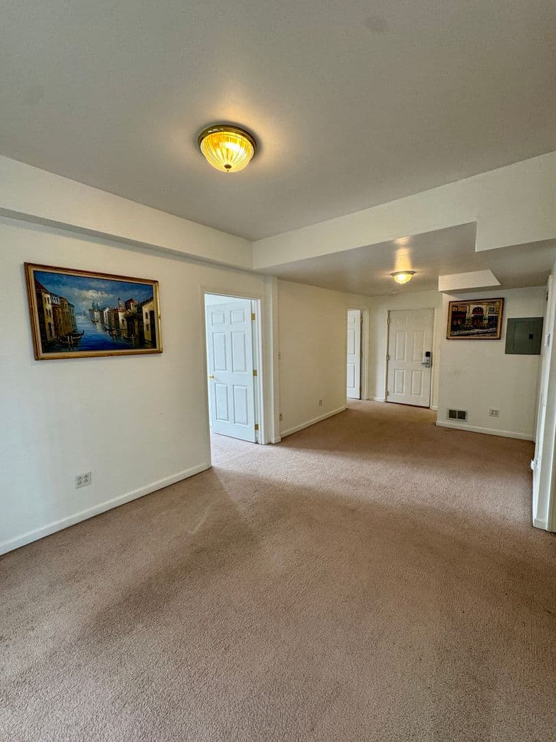 Pittsburgh Apartment: 3401 Forbes Ave