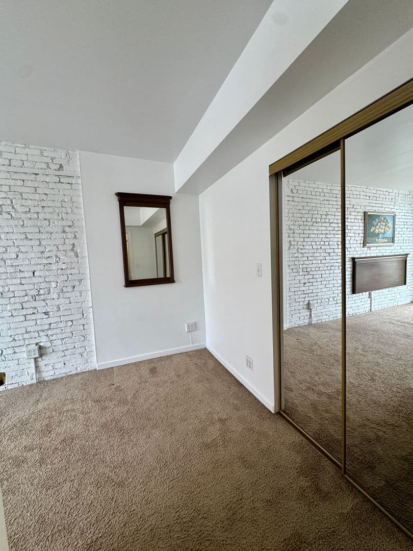 Pittsburgh Apartment: 3401 Forbes Ave