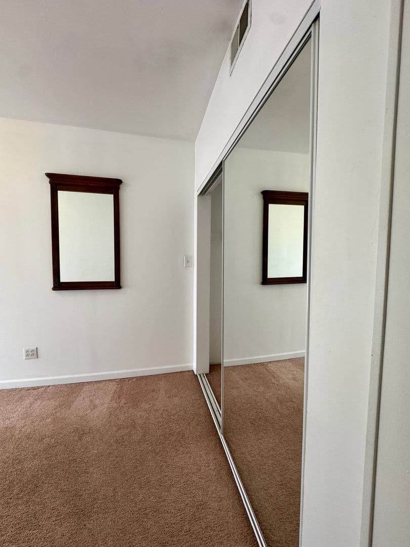 Pittsburgh Apartment: 3401 Forbes Ave