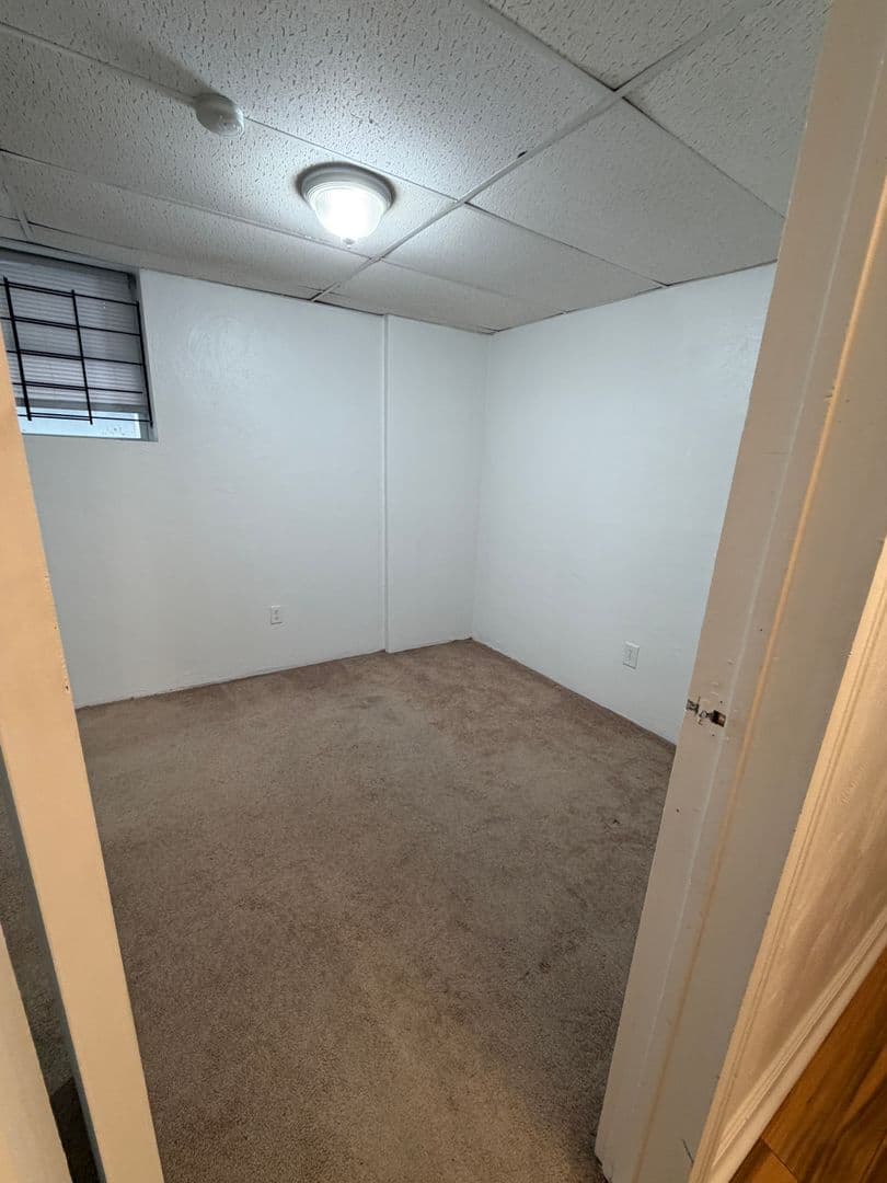 Pittsburgh Apartment: 218 North Craig St