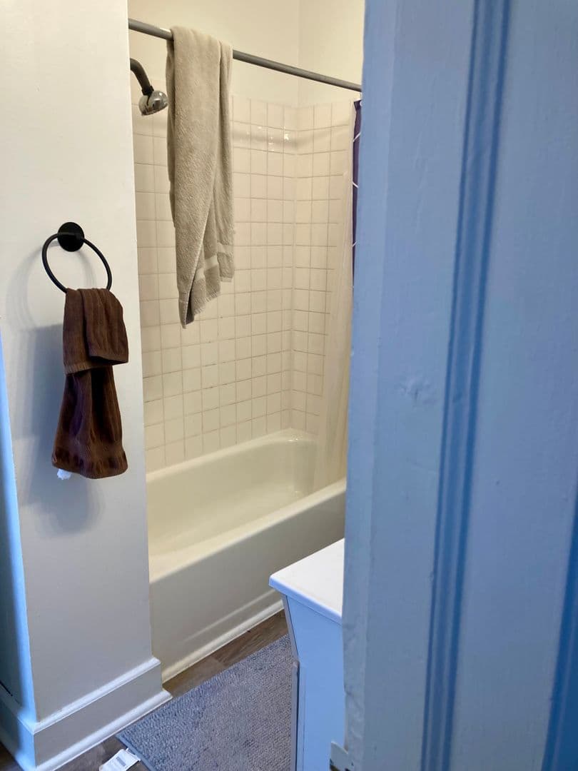 Pittsburgh Apartment: 370 S. Negley