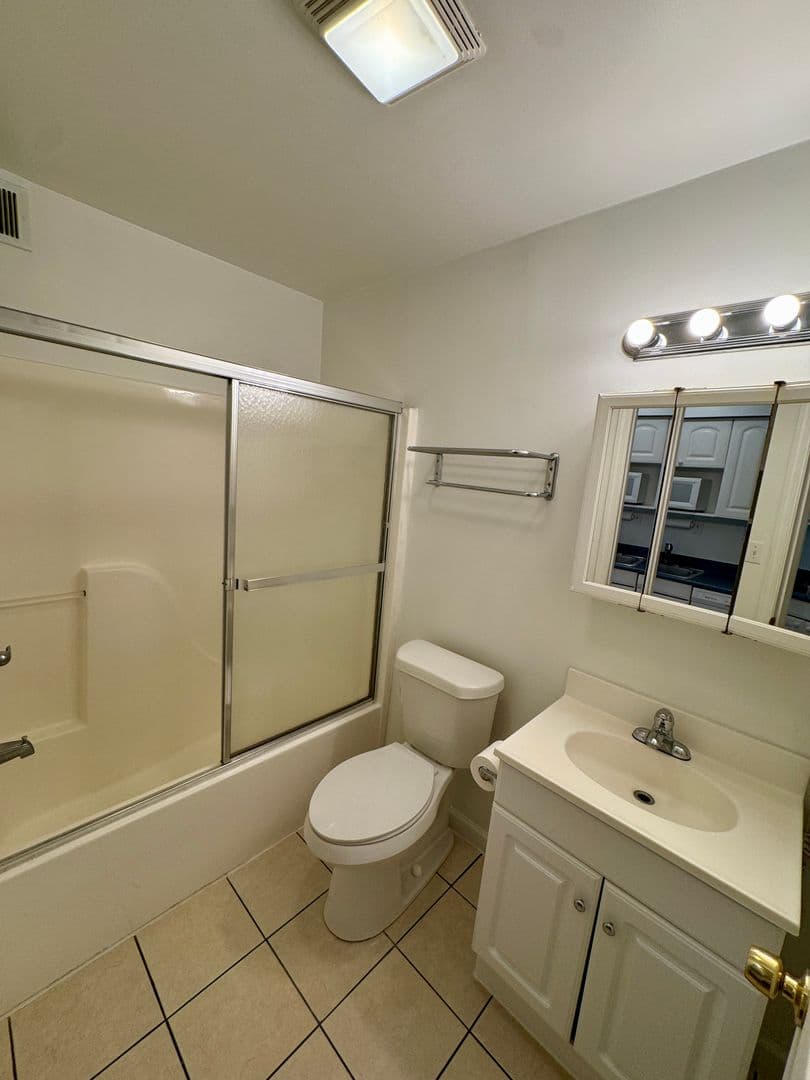 Pittsburgh Apartment: 3401 Forbes Ave