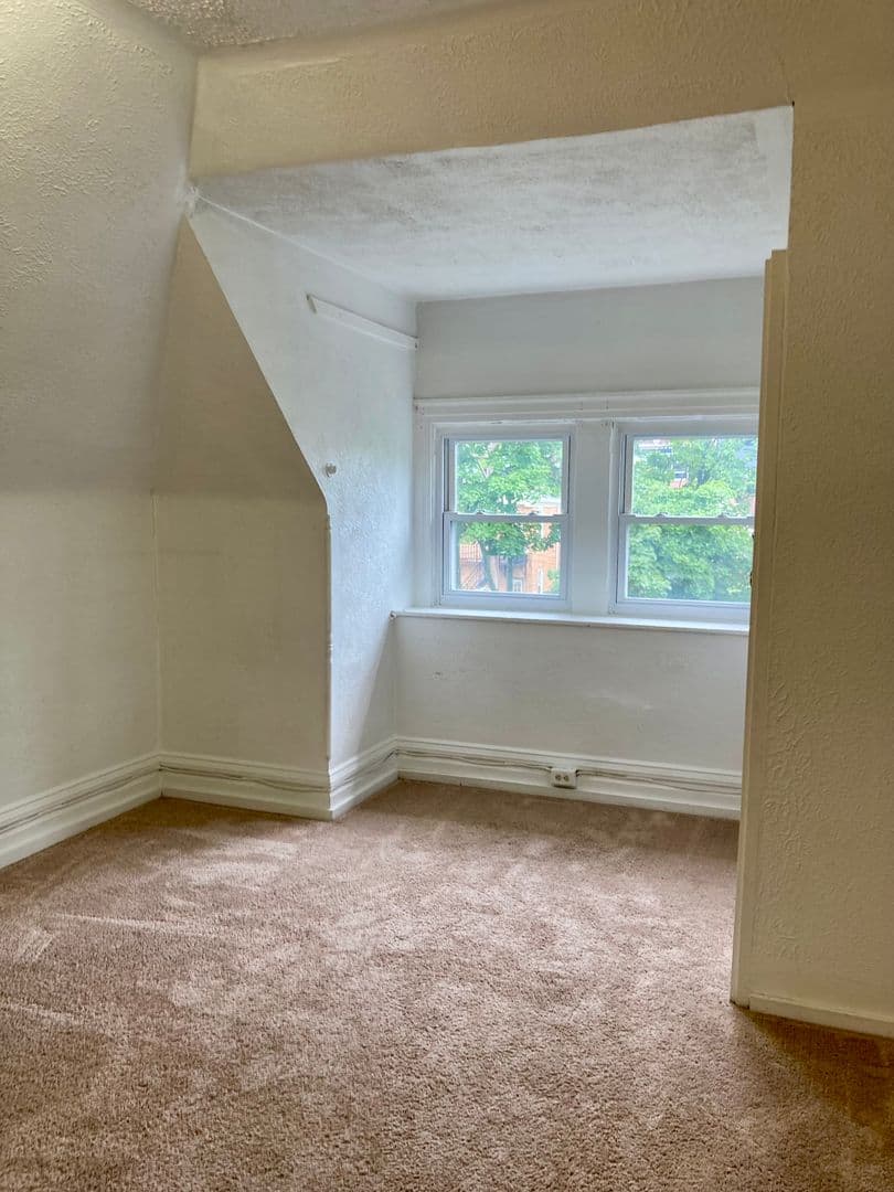 Pittsburgh Apartment: 435 S. Graham St