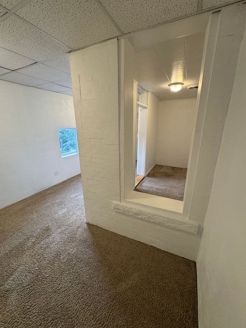 Pittsburgh Apartment: 514 Ivy St