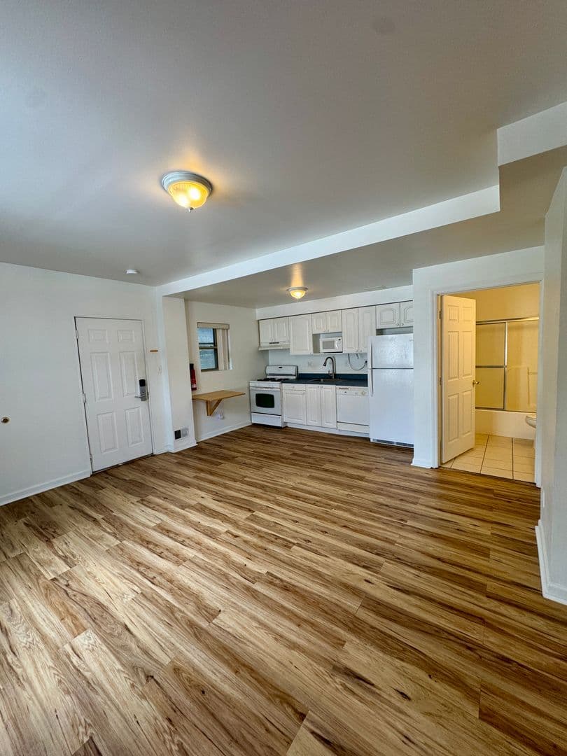 Pittsburgh Apartment: 3401 Forbes Ave