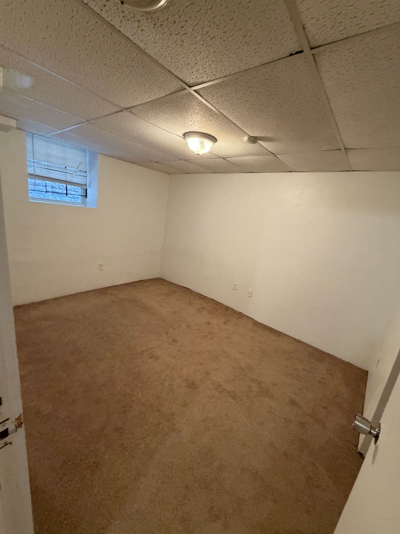 Pittsburgh Apartment: 218 North Craig St