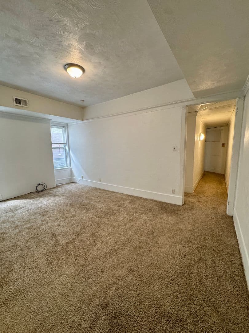 Pittsburgh Apartment: 222 N. Craig St.