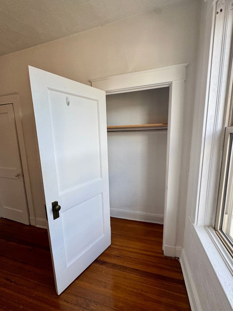Pittsburgh Apartment: 626 Maryland Ave