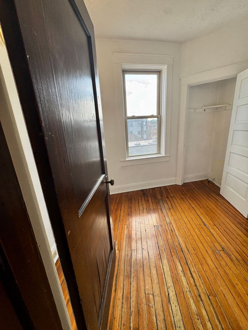 Pittsburgh Apartment: 626 Maryland Ave