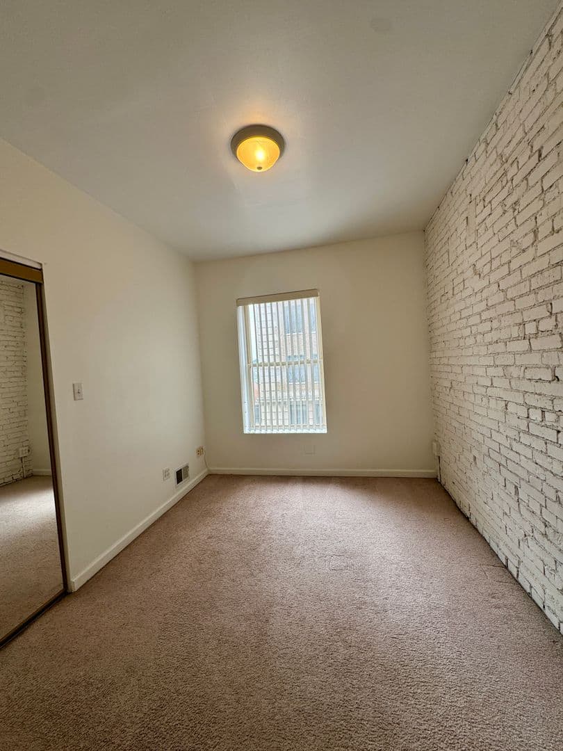Pittsburgh Apartment: 3401 Forbes Ave