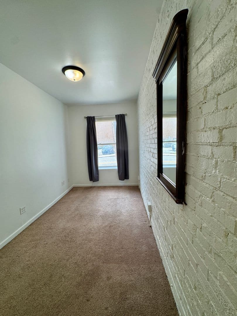 Pittsburgh Apartment: 3401 Forbes Ave