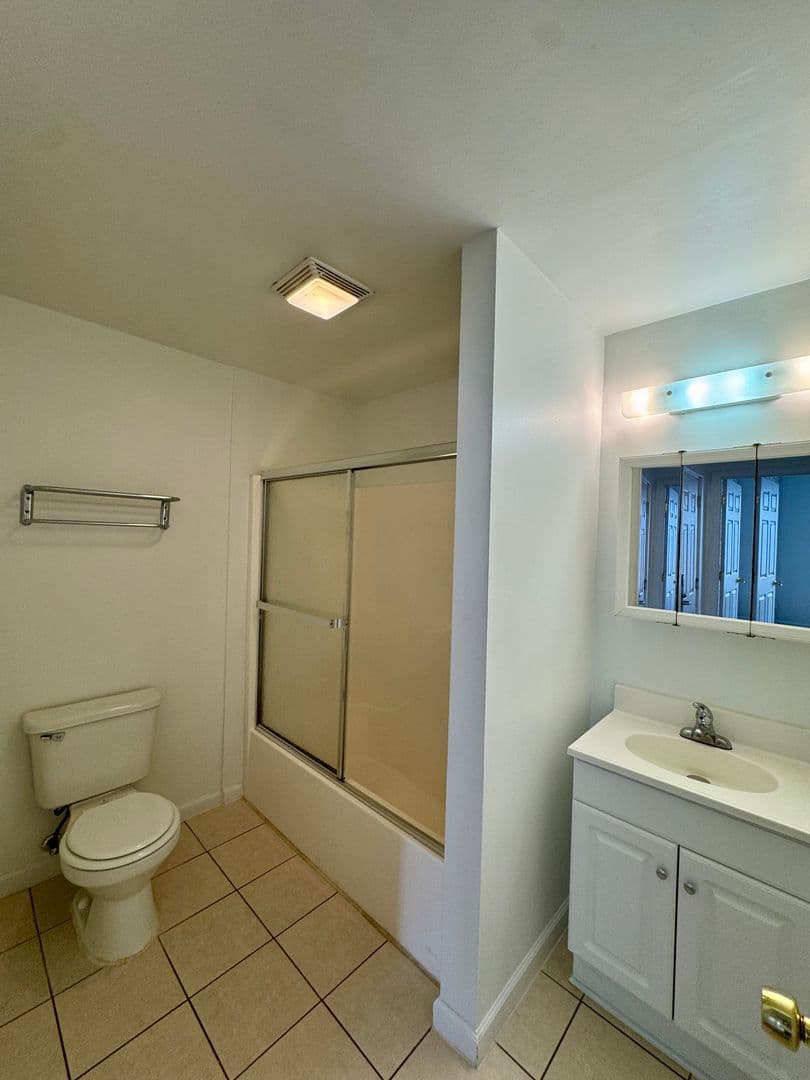 Pittsburgh Apartment: 3401 Forbes Ave