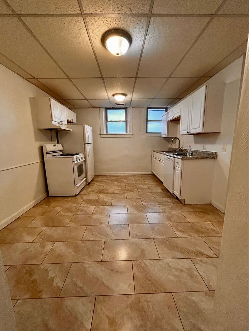 Pittsburgh Apartment: 626 Maryland Ave