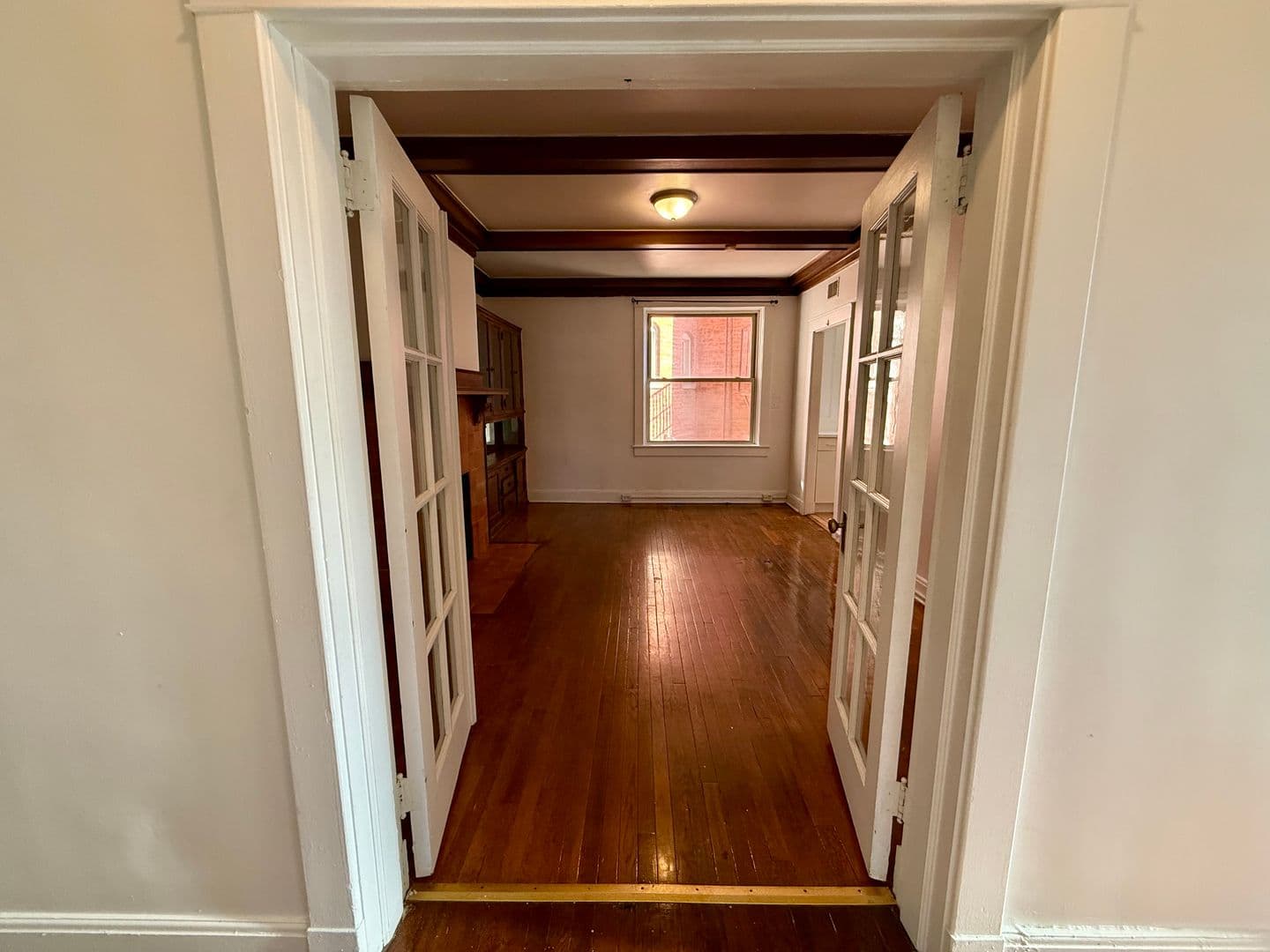 Pittsburgh Apartment: 5752 Ellsworth Ave
