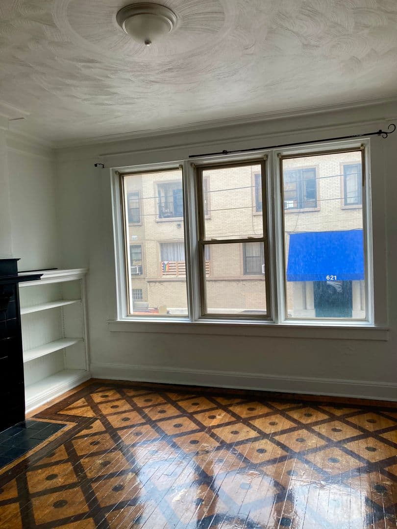 Pittsburgh Apartment: 626 Maryland Ave