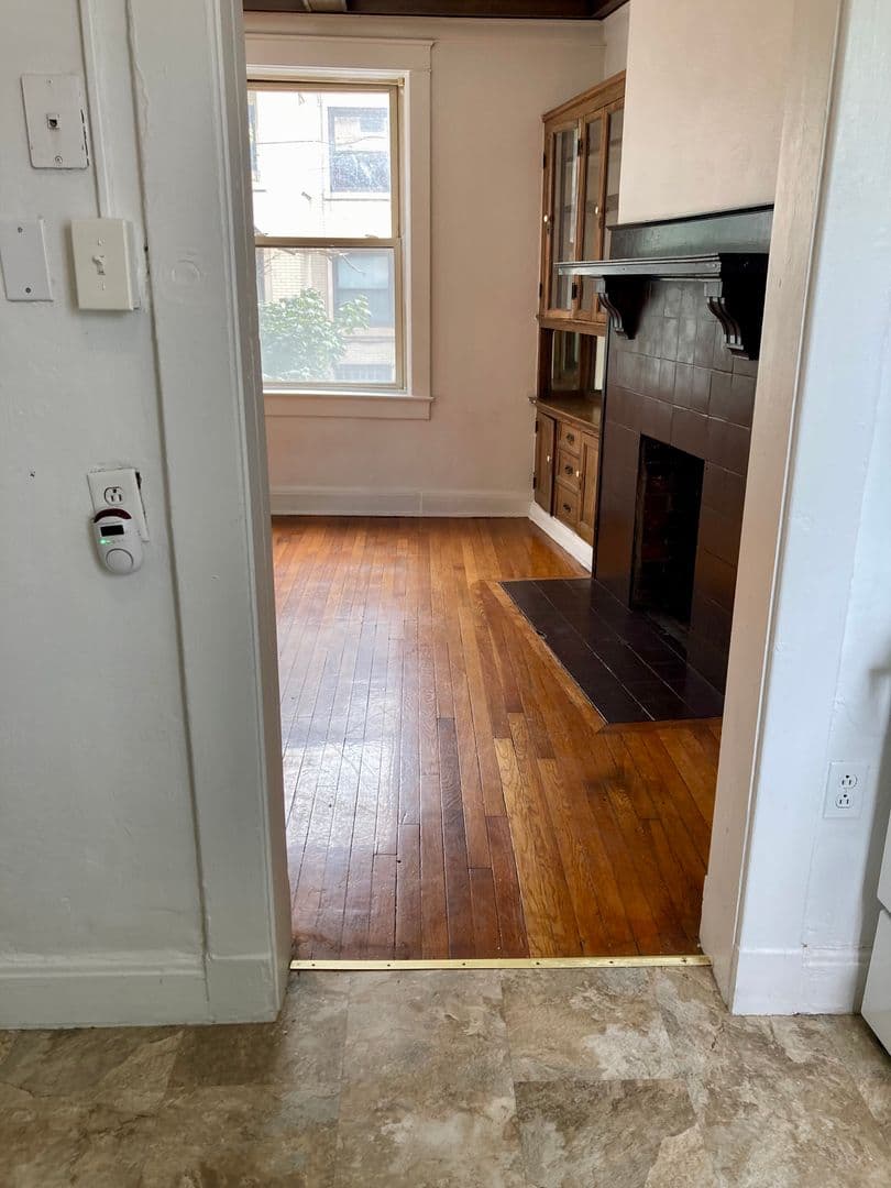 Pittsburgh Apartment: 626 Maryland Ave