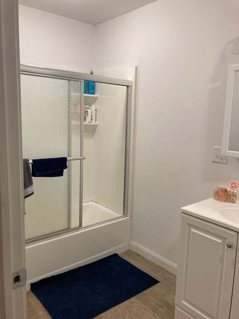 Pittsburgh Apartment: 514 Ivy St