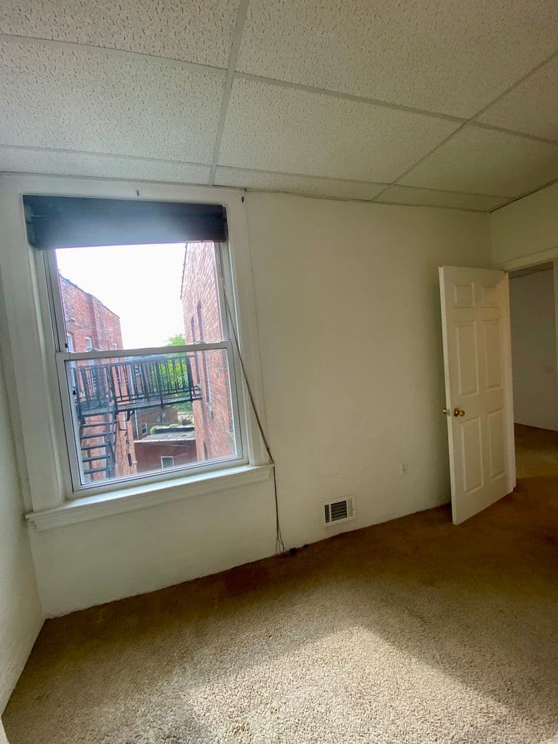 Pittsburgh Apartment: 3617 Dawson St