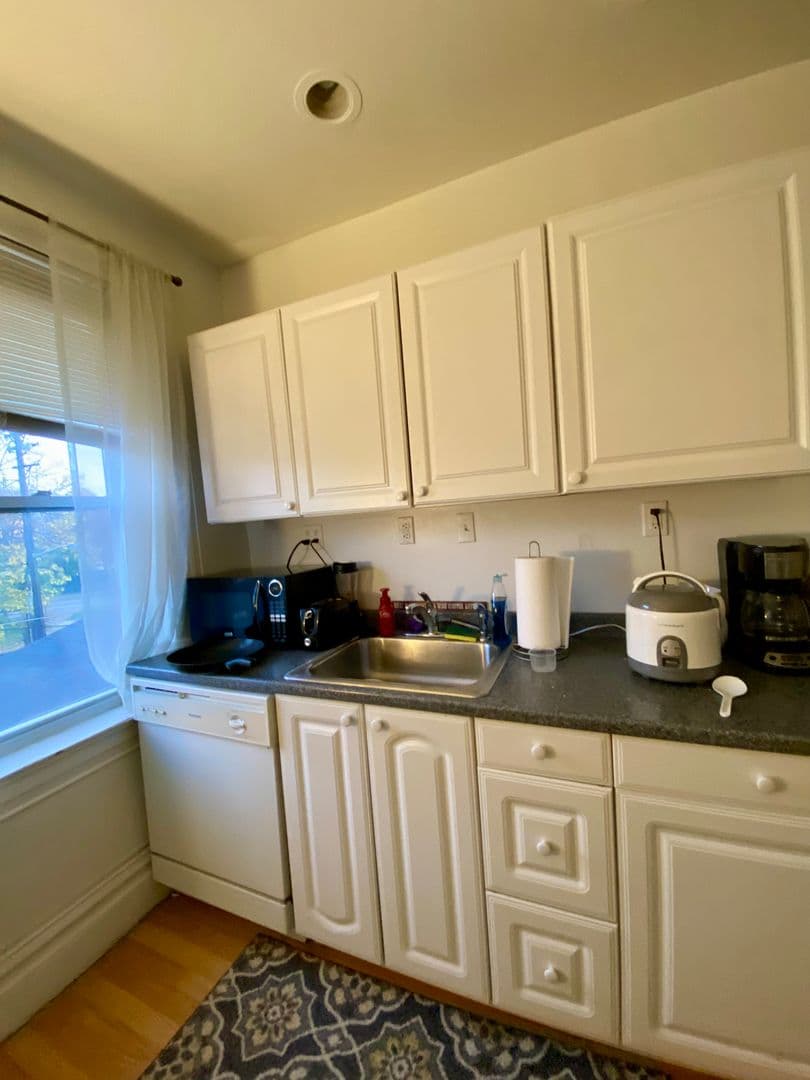Pittsburgh Apartment: 370 S. Negley