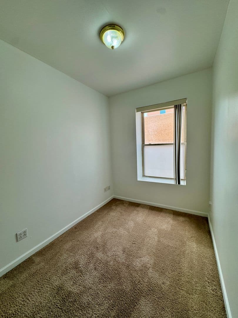 Pittsburgh Apartment: 3401 Forbes Ave