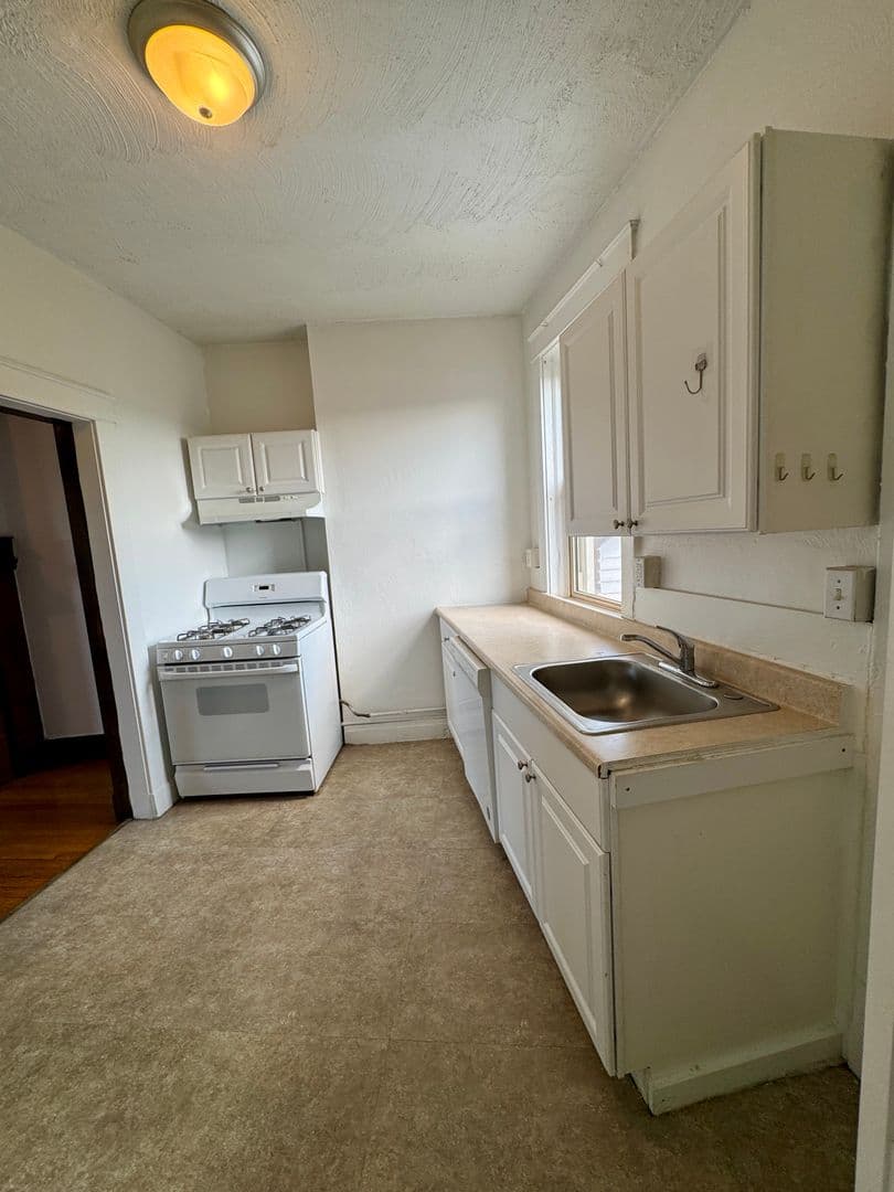 Pittsburgh Apartment: 626 Maryland Ave
