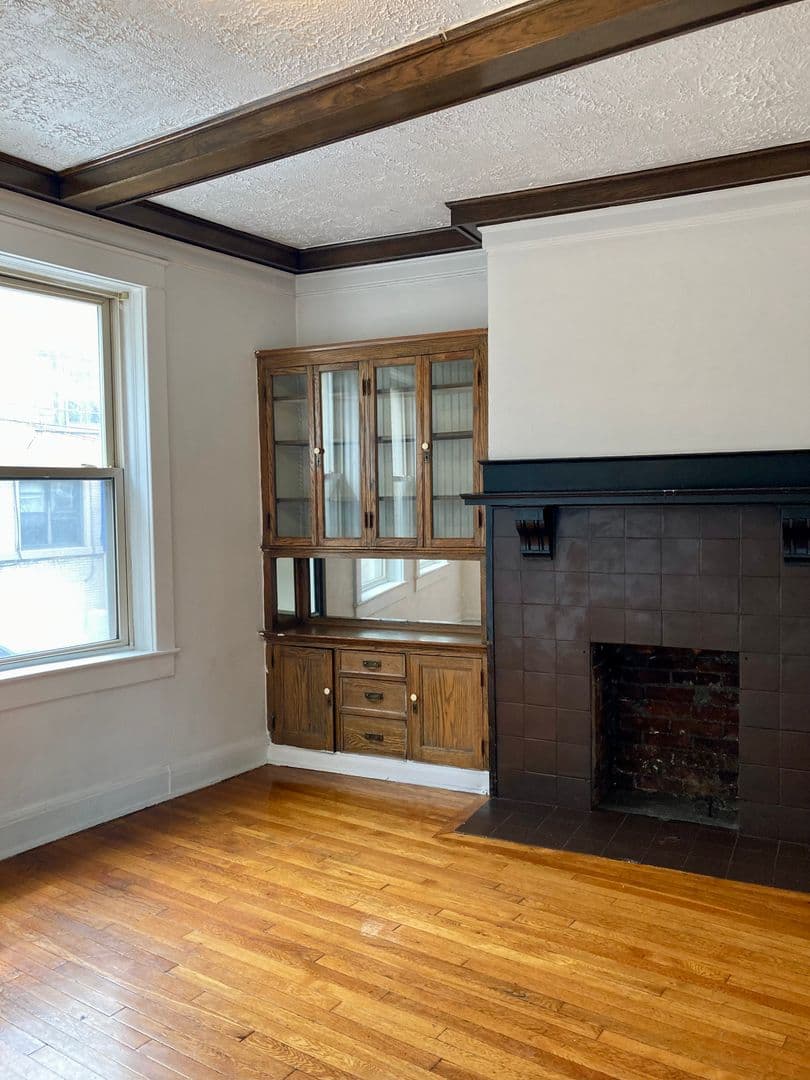 Pittsburgh Apartment: 626 Maryland Ave