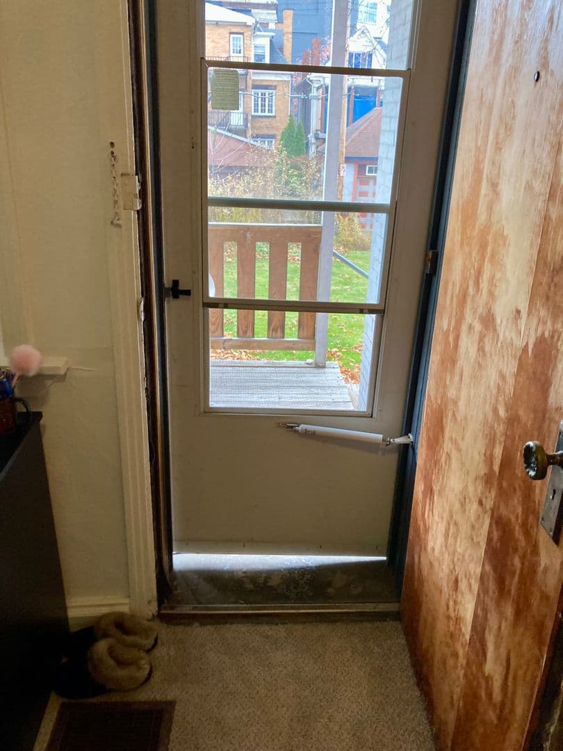 Pittsburgh Apartment: 431 S. Graham St