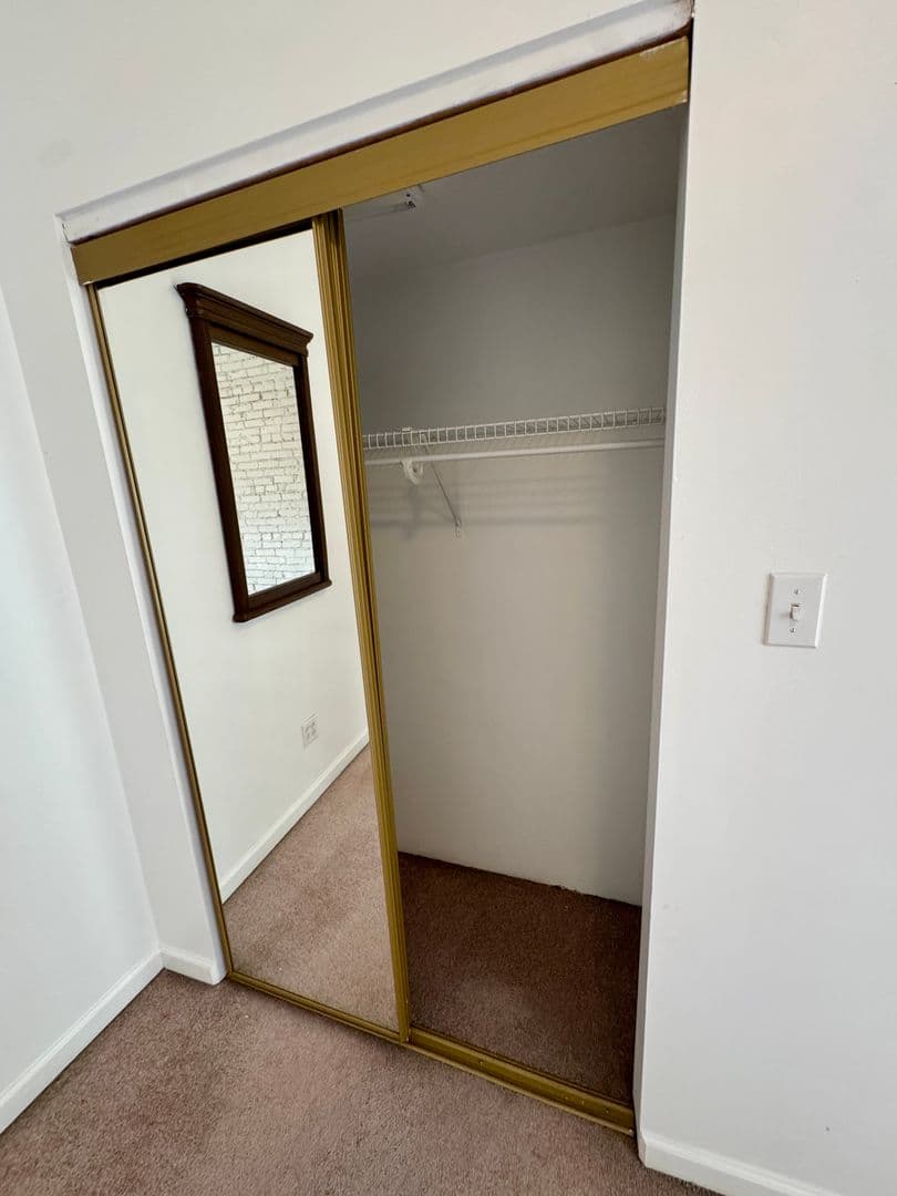 Pittsburgh Apartment: 3401 Forbes Ave