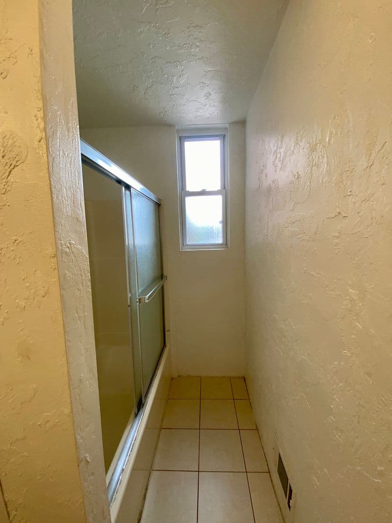 Pittsburgh Apartment: 3617 Dawson St