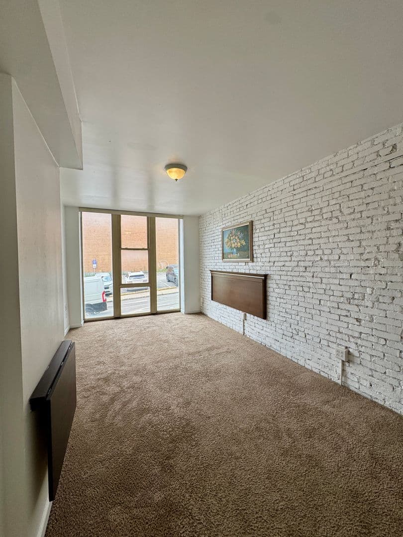 Pittsburgh Apartment: 3401 Forbes Ave
