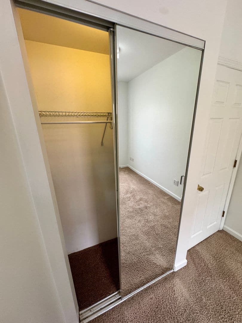 Pittsburgh Apartment: 3401 Forbes Ave