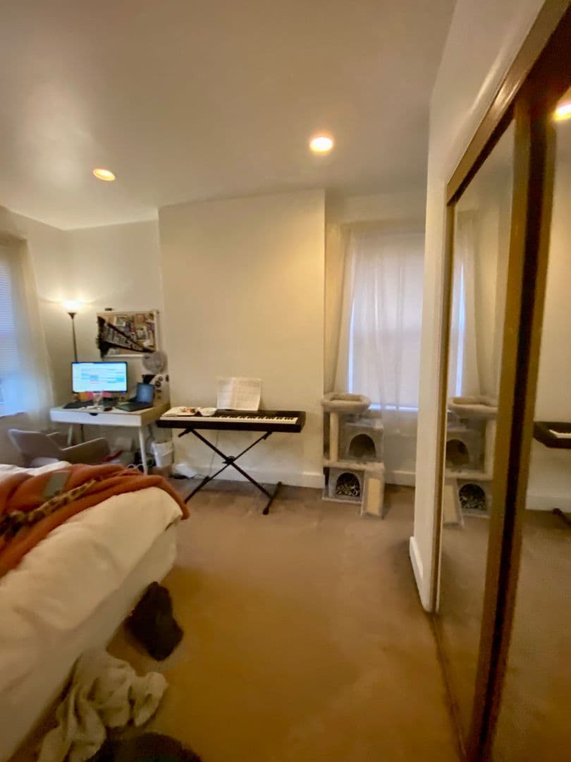 Pittsburgh Apartment: 370 S. Negley