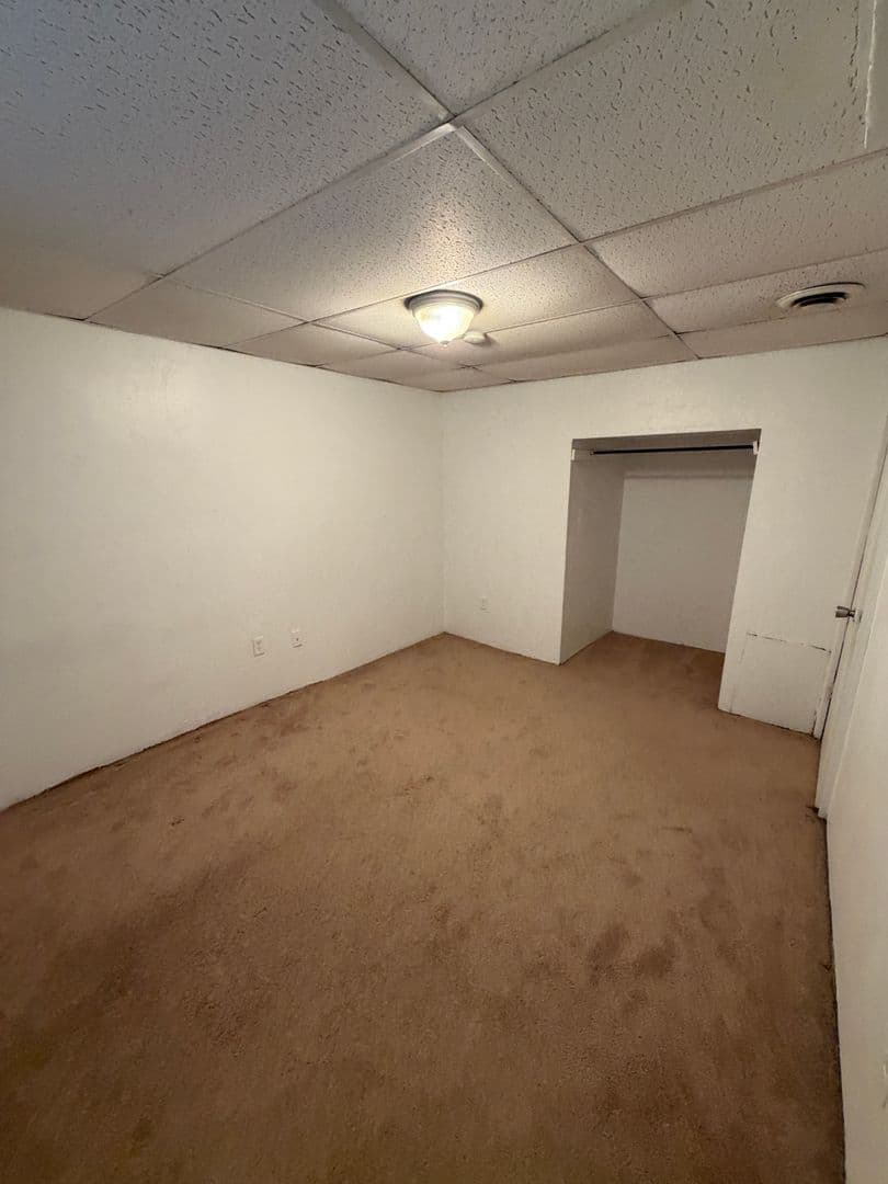 Pittsburgh Apartment: 218 North Craig St