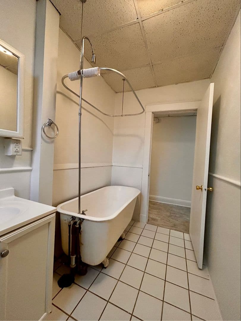 Pittsburgh Apartment: 626 Maryland Ave