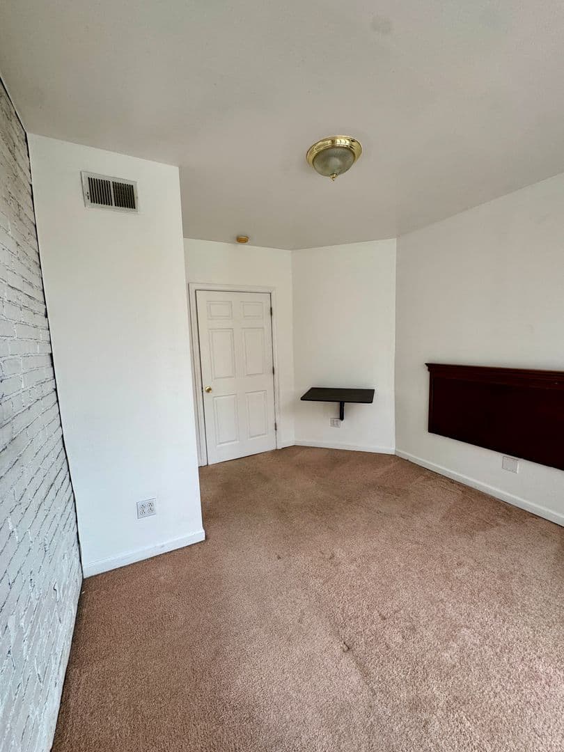 Pittsburgh Apartment: 3401 Forbes Ave