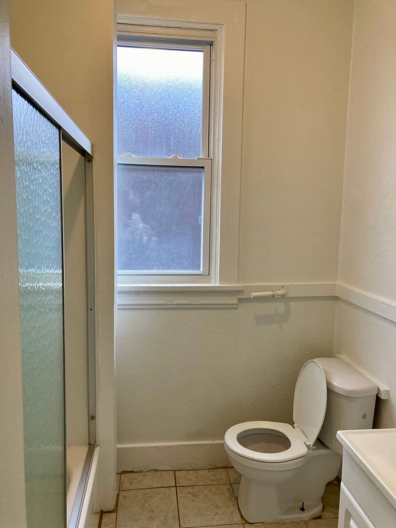Pittsburgh Apartment: 435 S. Graham St