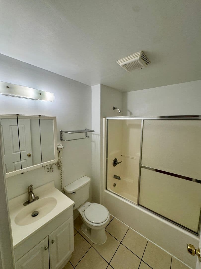 Pittsburgh Apartment: 3401 Forbes Ave