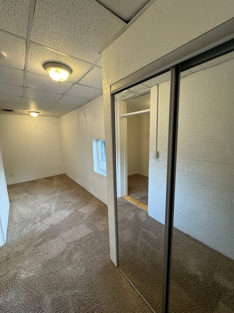 Pittsburgh Apartment: 514 Ivy St