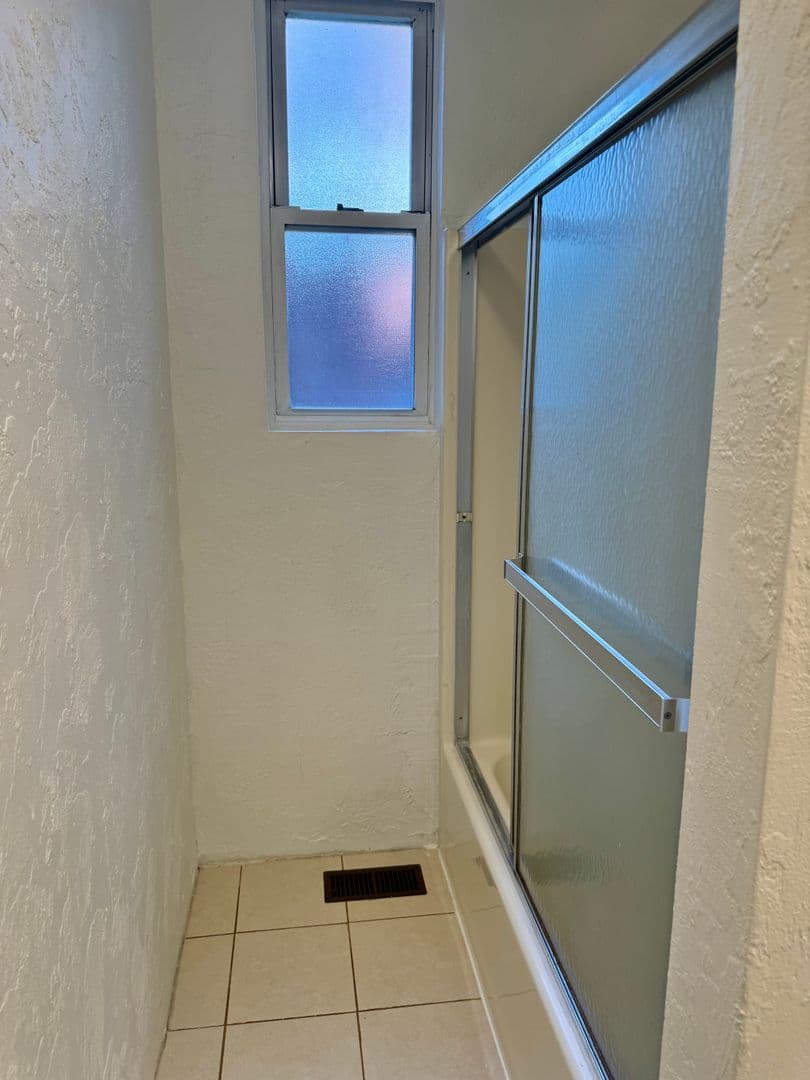 Pittsburgh Apartment: 3617 Dawson St
