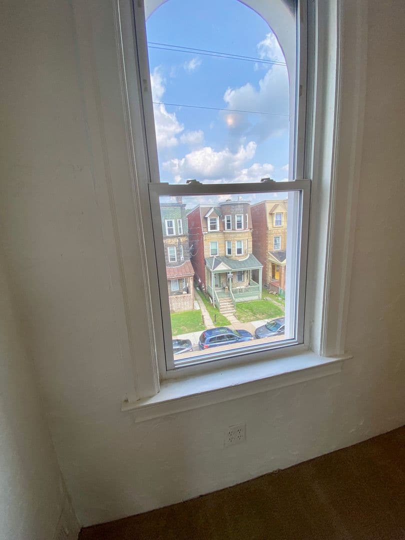Pittsburgh Apartment: 3617 Dawson St