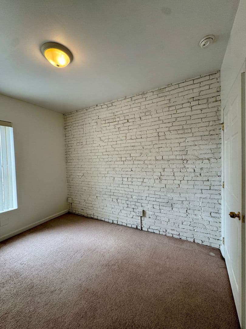 Pittsburgh Apartment: 3401 Forbes Ave